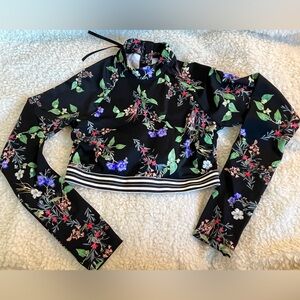 Athleta Crop Rash Guard
